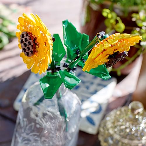 LEGO Sunflowers Building Kit, Artificial Flowers for Home Décor, Gift for Valentine's Day, Flower Building Toy Set for Kids, Sunflower Gift for Girls and Boys Ages 8 and Up, 40524